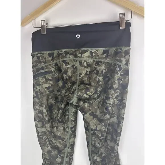 Lululemon Run Top Speed Crop Full On Luxtreme Mystic Jungle Fatigue Camo Size 4 - Picture 8 of 16